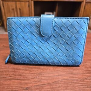 Authentic Bottega Veneta Turquoise Leather Large Long Wallet In Great Condition